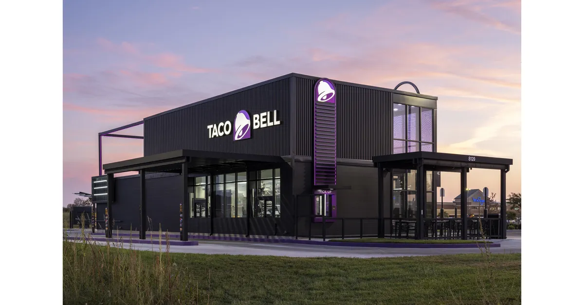 Archived image accompanying: Taco Bell pulls lettuce after parasitic outbreak link in five states