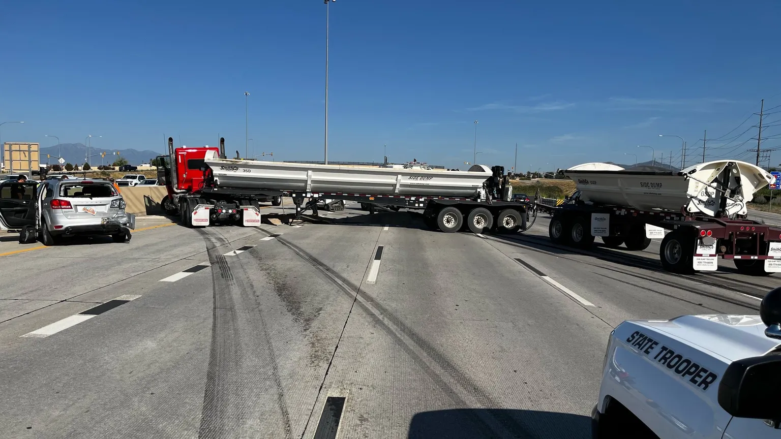 Archived image accompanying: Semi-Truck Jackknifes Through 210 Freeway Divider in Irwindale, Killing 1 and Injuring 32