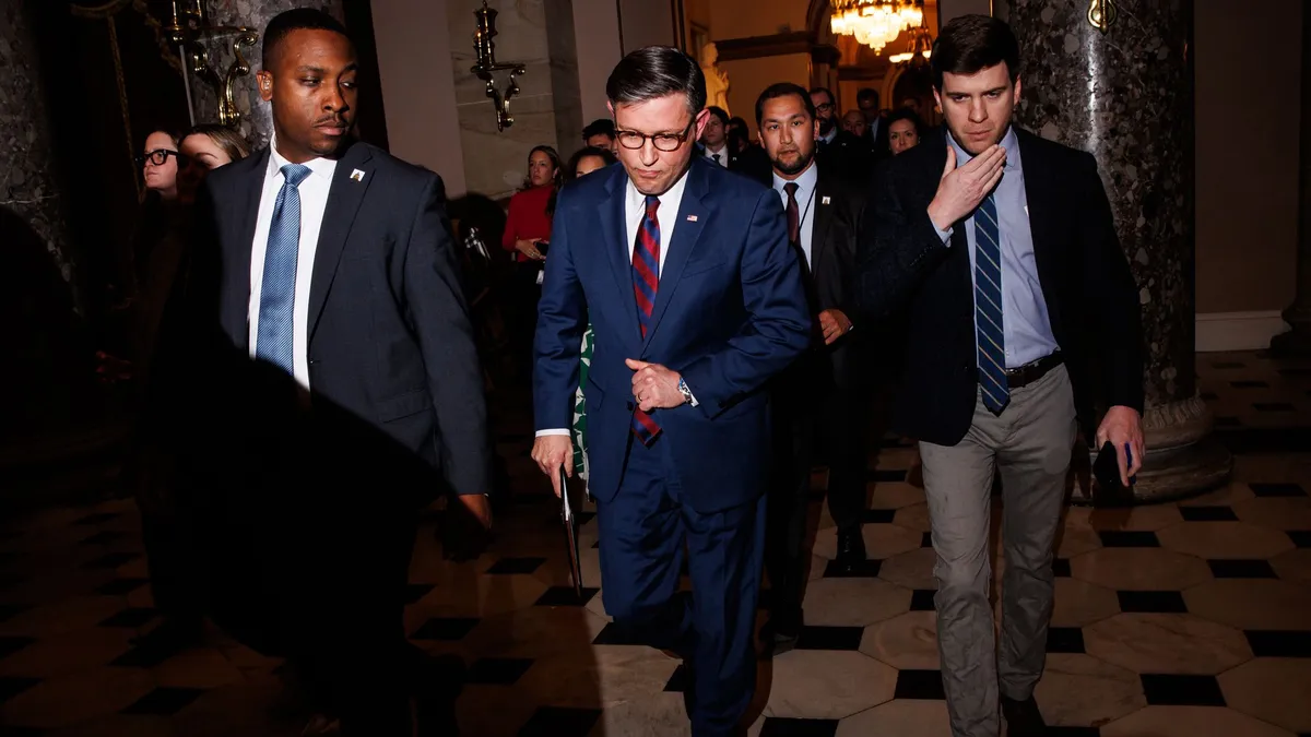 Archived image accompanying: Republican Leaders Announce Two-Track Plan to End DHS Shutdown Quickly