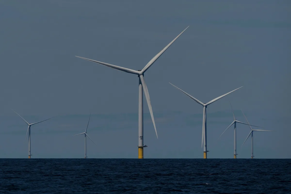 Archived image accompanying: Vineyard Wind 1 Completes Turbine Installations, Overcoming Trump-Era Halt