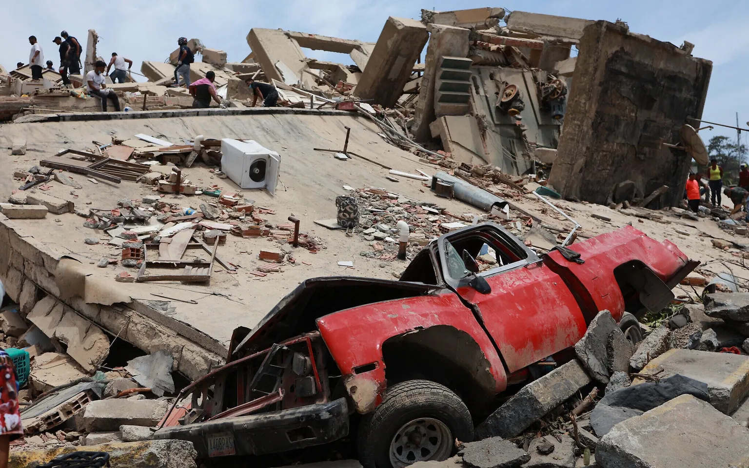 Archived image accompanying: Venezuela's Twin Earthquakes Kill 920 as Delcy Rodríguez Faces Her First Crisis