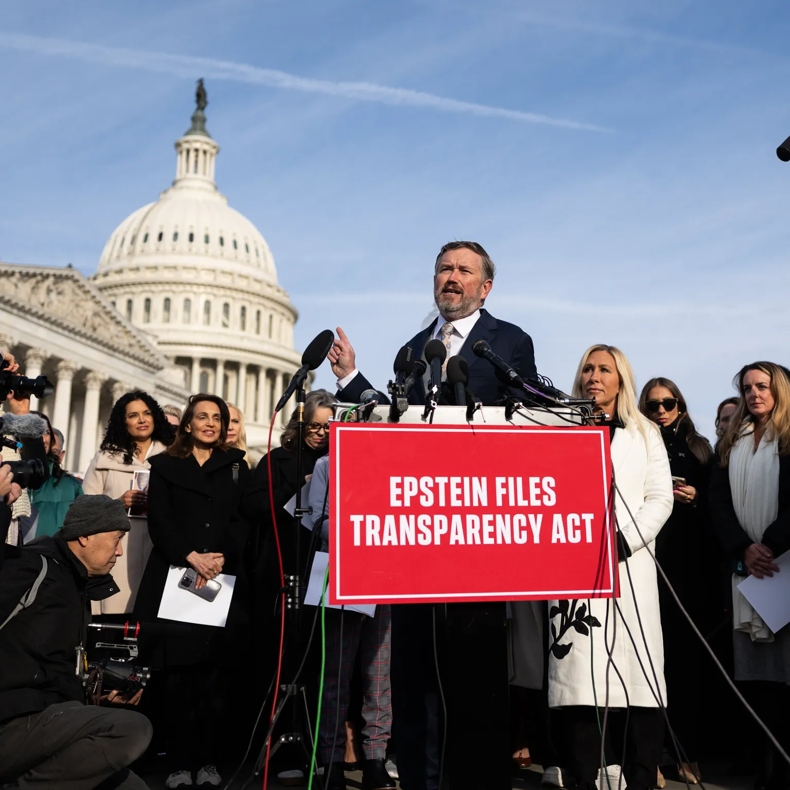 Archived image accompanying: DOJ Misses Epstein Files Deadline, Posts Hundreds of Thousands of Records