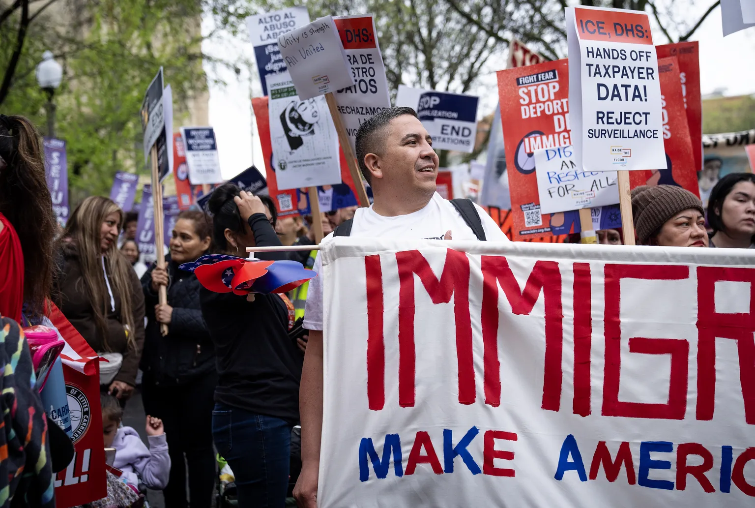 Archived image accompanying: May Day Protests Surge to 3,000+ U.S. Walkouts Backed by Labor Unions