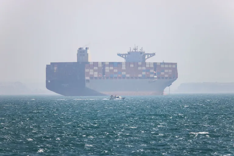 Archived image accompanying: US-Iran Ceasefire Holds Amid Missile Strikes Near Strait of Hormuz