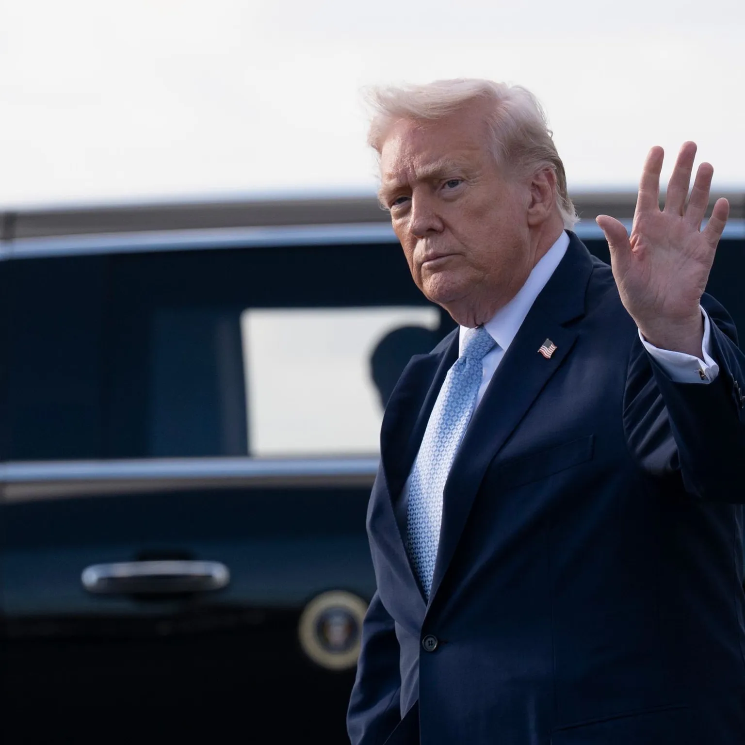 Archived image accompanying: Trump Threatens Iran with Strikes on Power Plants over Strait of Hormuz Closure
