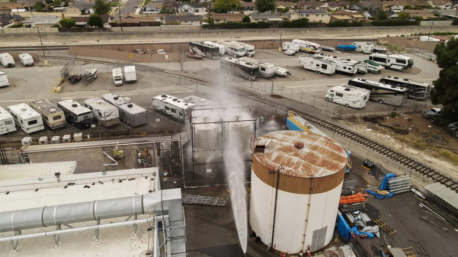 Archived image accompanying: Garden Grove Lifts Evacuations After Averting Chemical Tank Explosion Threat