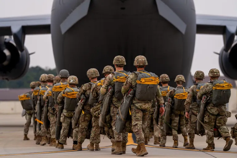 Archived image accompanying: US and Moroccan Forces Launch Search for Missing Soldiers Near Tan-Tan Cliffs