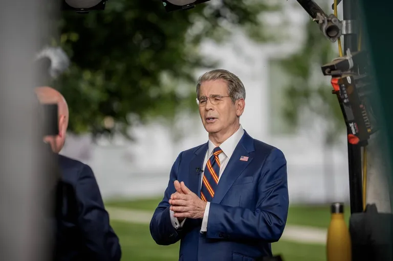 Archived image accompanying: U.S. Widens Iran Sanctions Threat but Holds Off on Trade Penalties