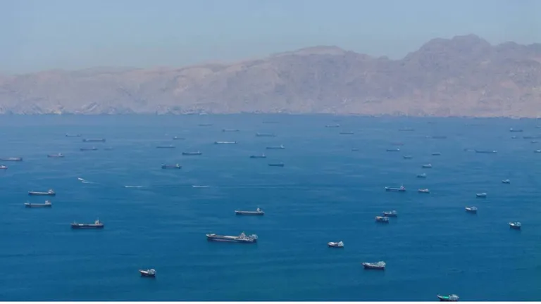 Archived image accompanying: US Forces Strike Iranian Missile Sites Near Bandar Abbas Amid Doha Talks