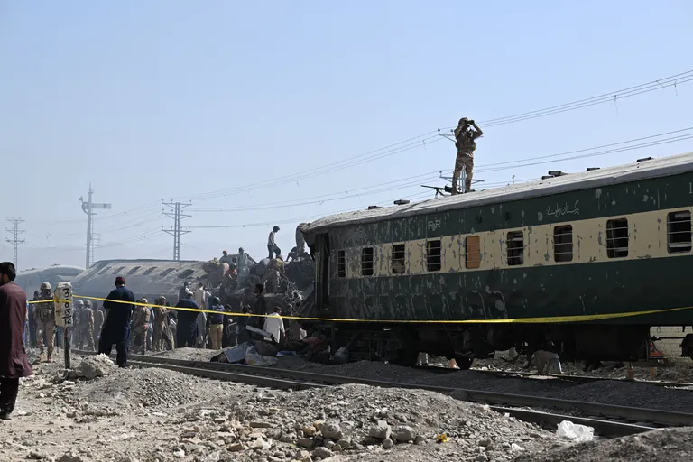 Archived image accompanying: Suicide Bomb Kills 24, Injures 70 Near Quetta Train in Balochistan Attack