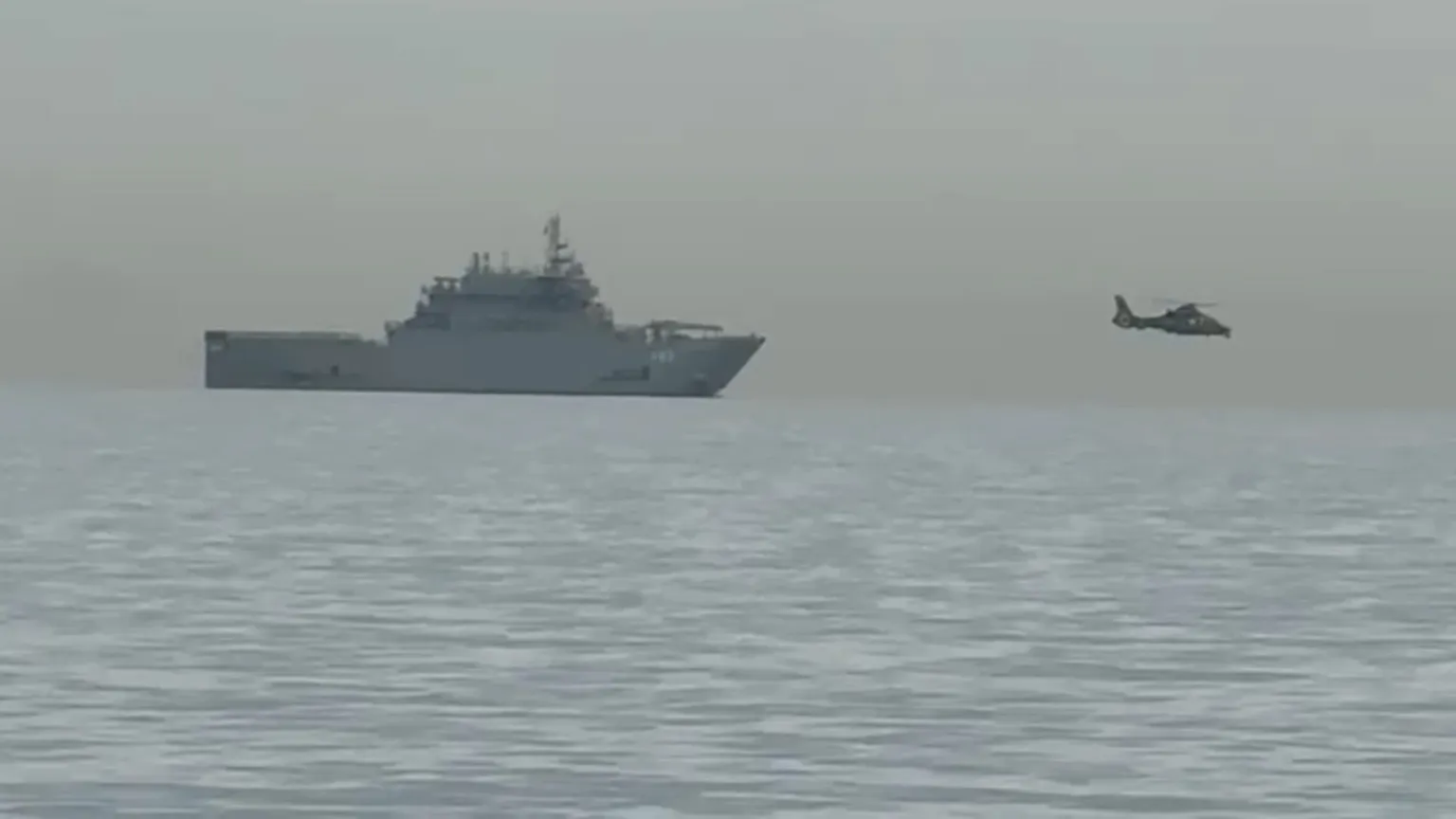 Archived image accompanying: Iran Fully Re-Closes Strait of Hormuz After US Naval Blockade Escalation