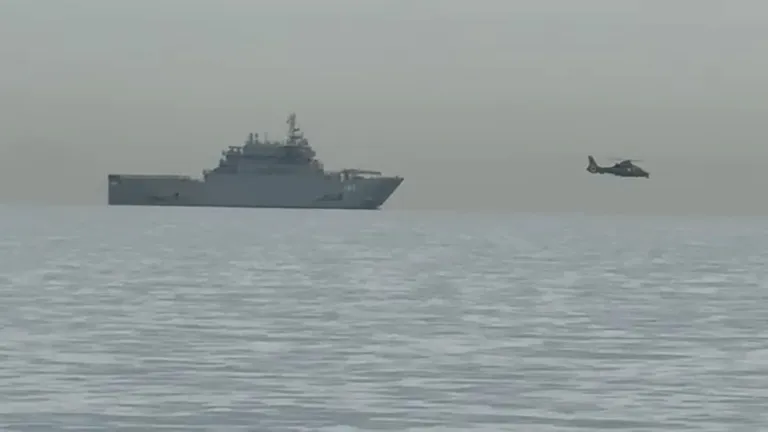 Archived image accompanying: Iran Fully Re-Closes Strait of Hormuz After US Naval Blockade Escalation