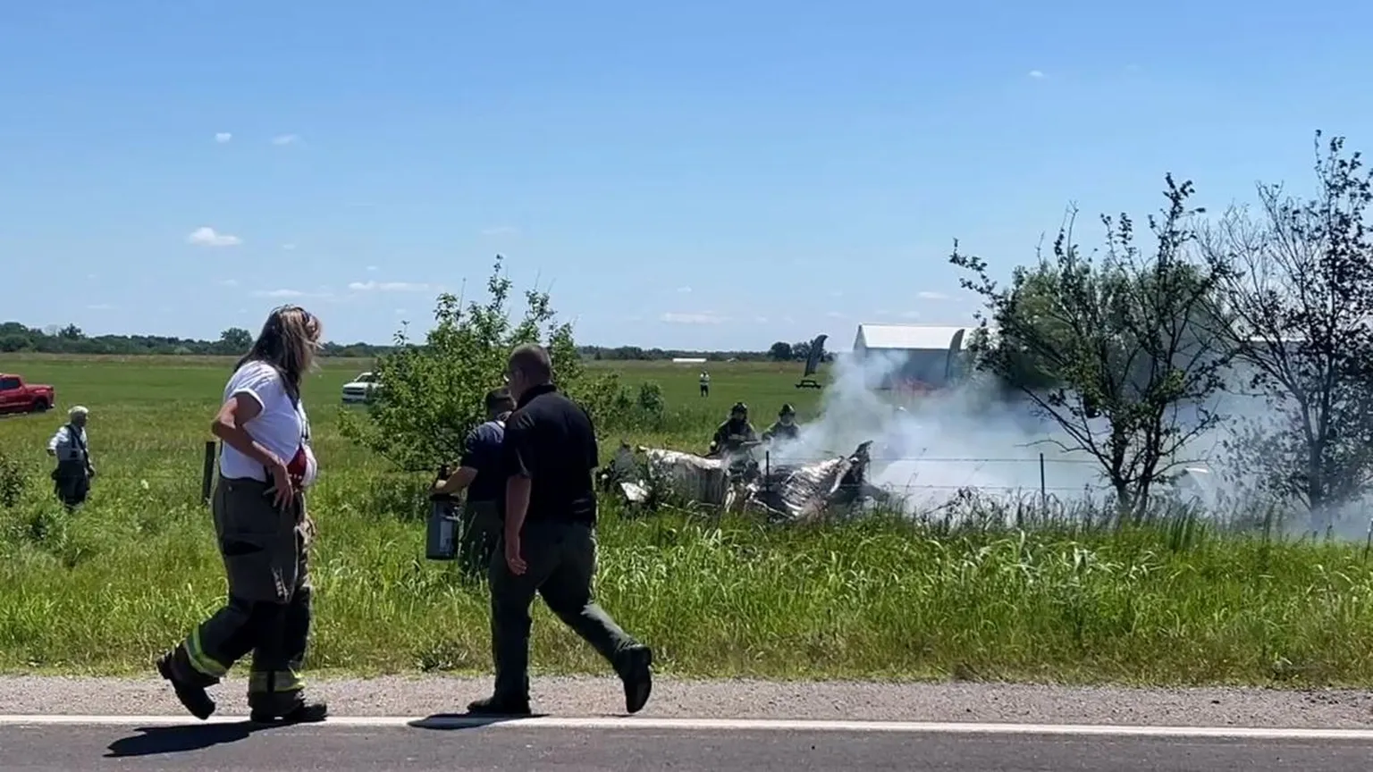 Archived image accompanying: Missouri Skydiving Crash Kills 12, Reigniting Federal Debate Over Lax FAA Rules for Jump Planes