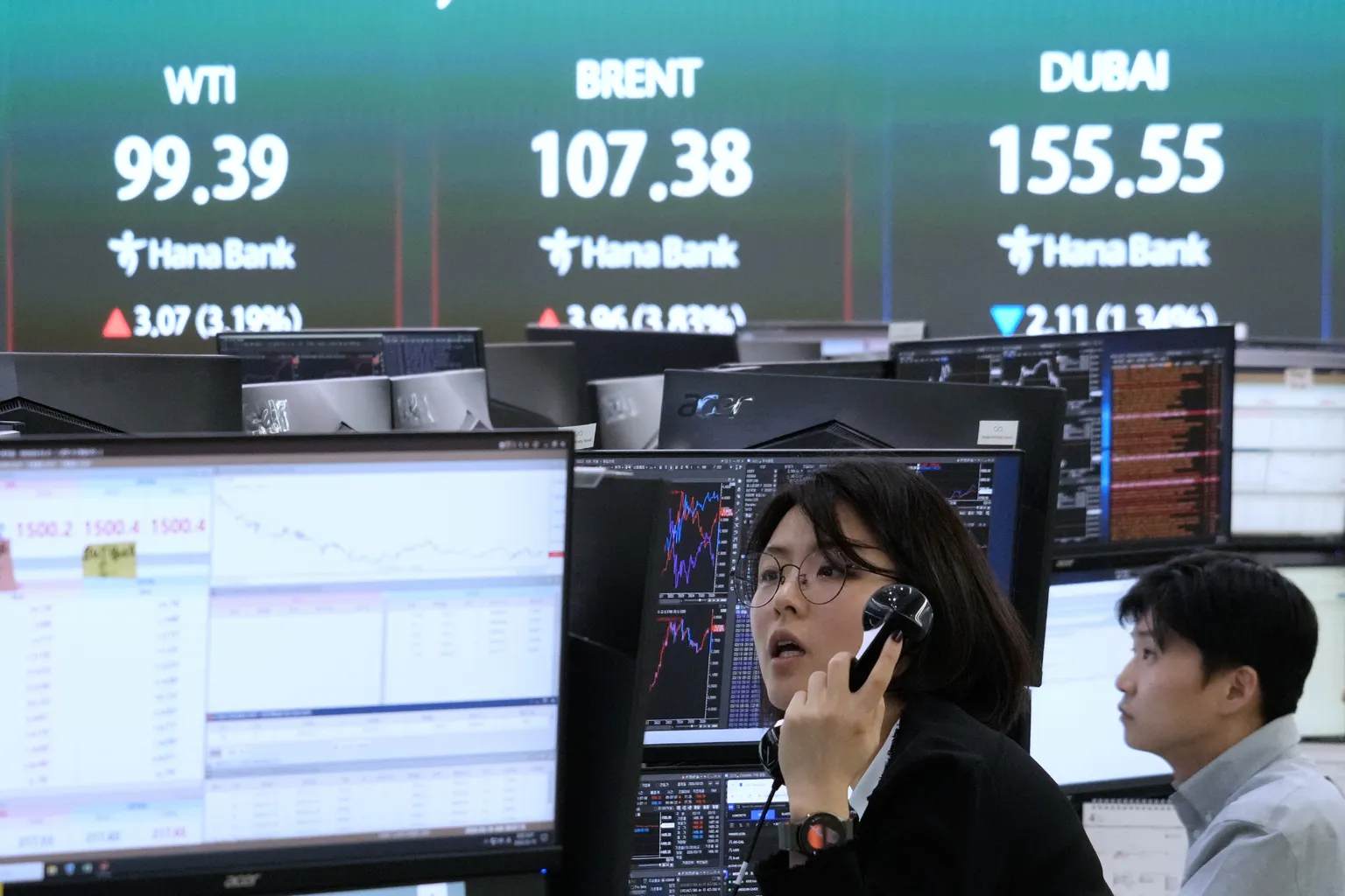 Archived image accompanying: Israel and Iran Strike Gulf Gas Hubs, Pushing Oil Prices Above $114 Barrel
