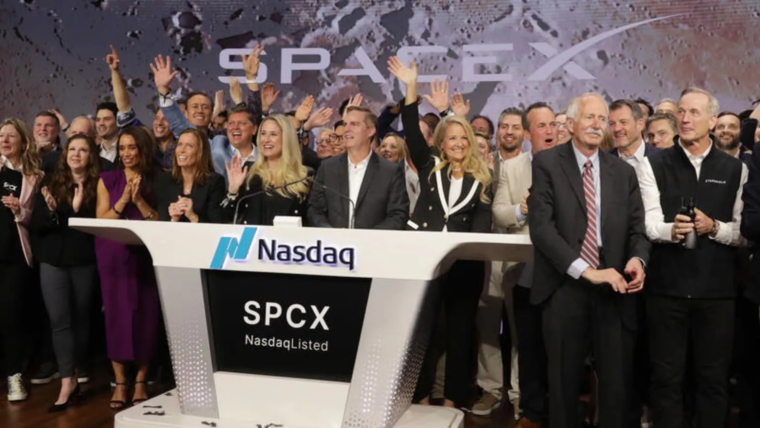 Archived image accompanying: SpaceX IPO Disclosure Row Shadows a Record $75 Billion Debut
