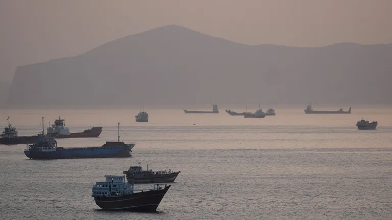 Archived image accompanying: Iran Establishes Persian Gulf Strait Authority to Control Hormuz Shipping