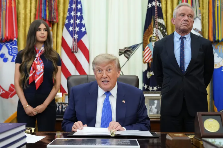 Archived image accompanying: Trump’s FDA Pick Faces Republican Resistance Over Vaccine Role