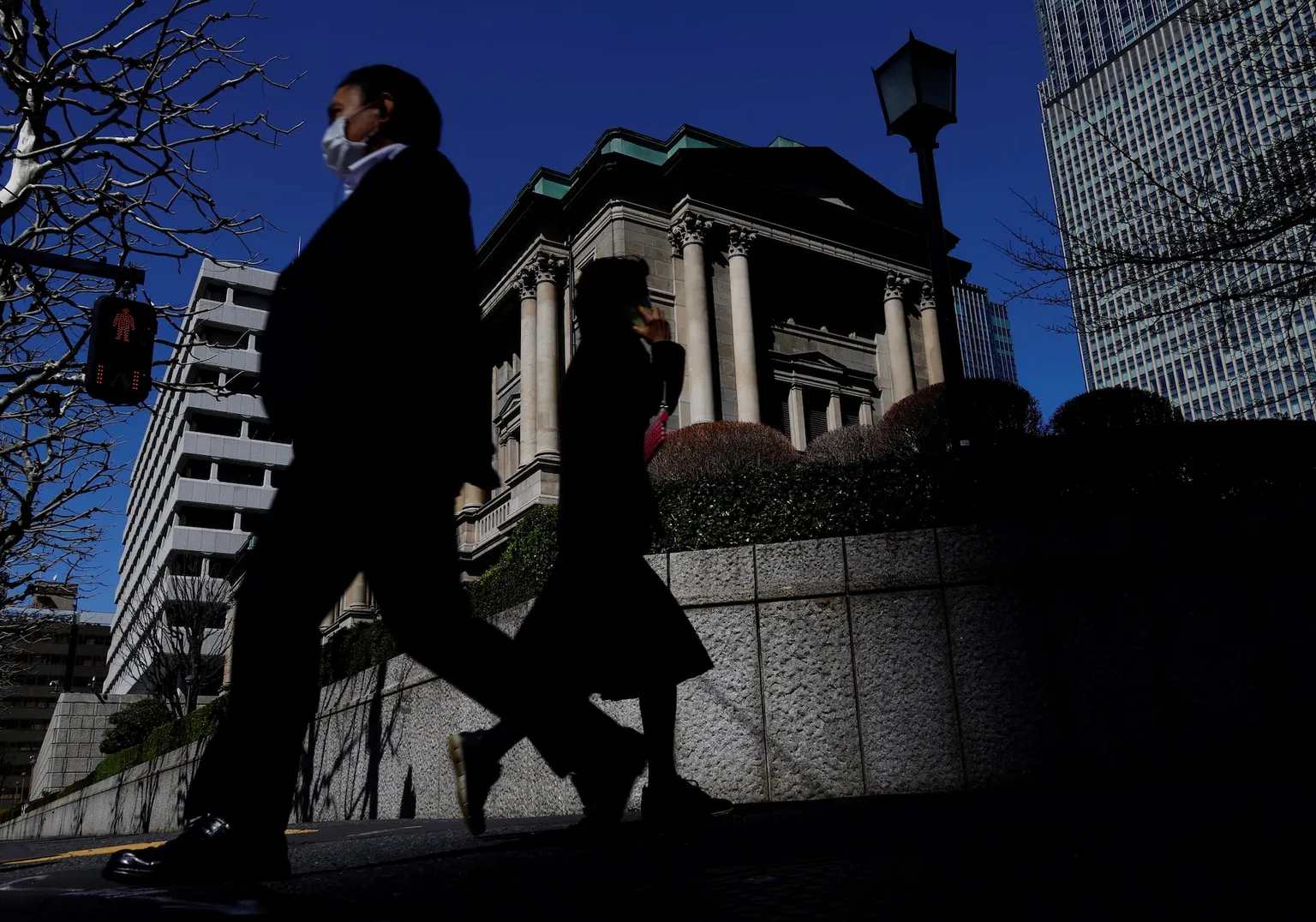 Archived image accompanying: Bank of Japan Prepares Rate Hike, Threatening Yen Carry Trade and Markets