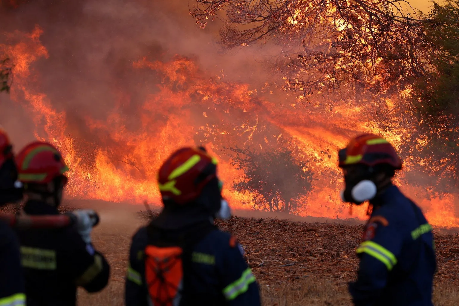 Archived image accompanying: Helicopter Collision Deepens Greece’s Expanding Wildfire Emergency