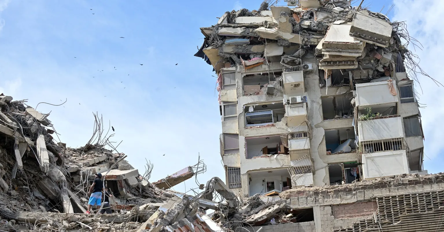 Archived image accompanying: Venezuela Earthquake Death Toll Surpasses 2,200 as International Rescuers Race the Clock