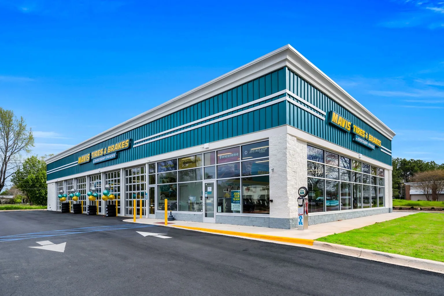Archived image accompanying: Mavis to buy Pep Boys from Icahn Enterprises for $700 million