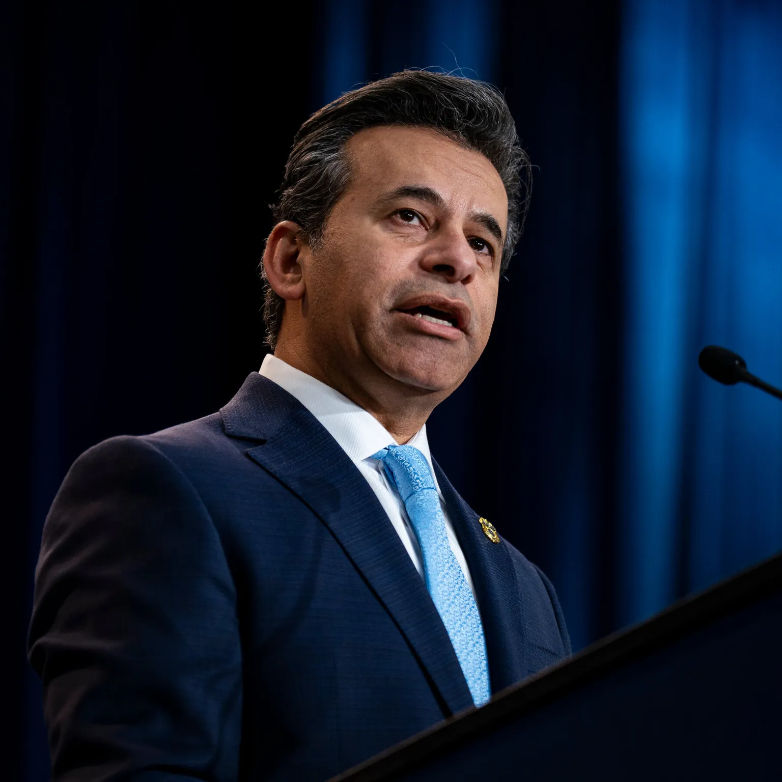 Archived image accompanying: Marty Makary Resigns as FDA Commissioner; Kyle Diamantas Named Acting Chief