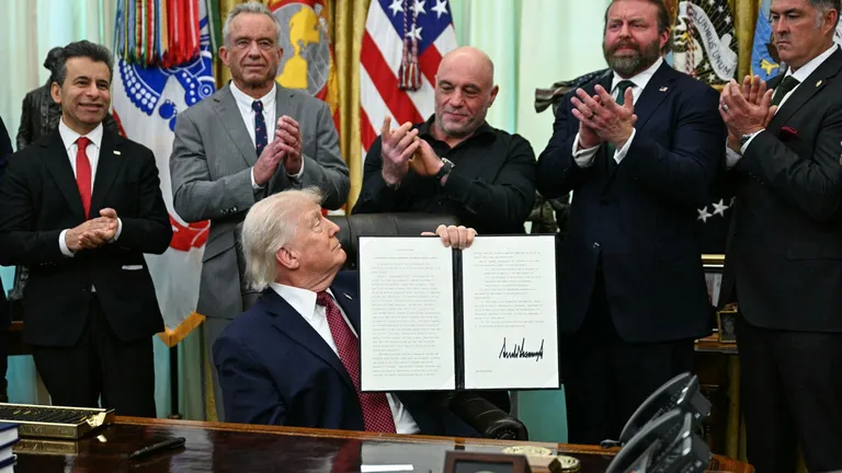 Archived image accompanying: Trump Signs Order to Fast-Track Psychedelic Drug Reviews with $50M Funding
