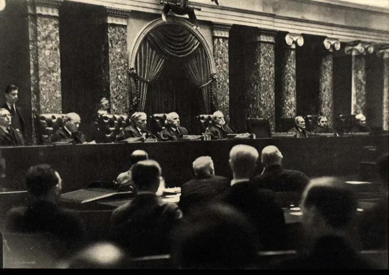 Archived image accompanying: Supreme Court Strikes Down Campaign Finance Limits on Coordinated Party-Candidate Spending in 6-3 Ruling