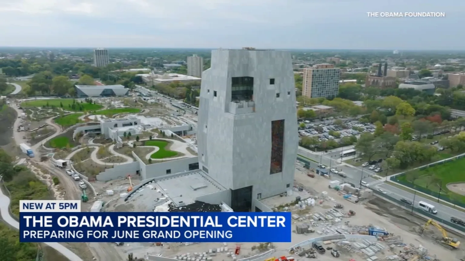 Archived image accompanying: Four Presidents Toast as Obama's $850 Million Chicago Center Opens