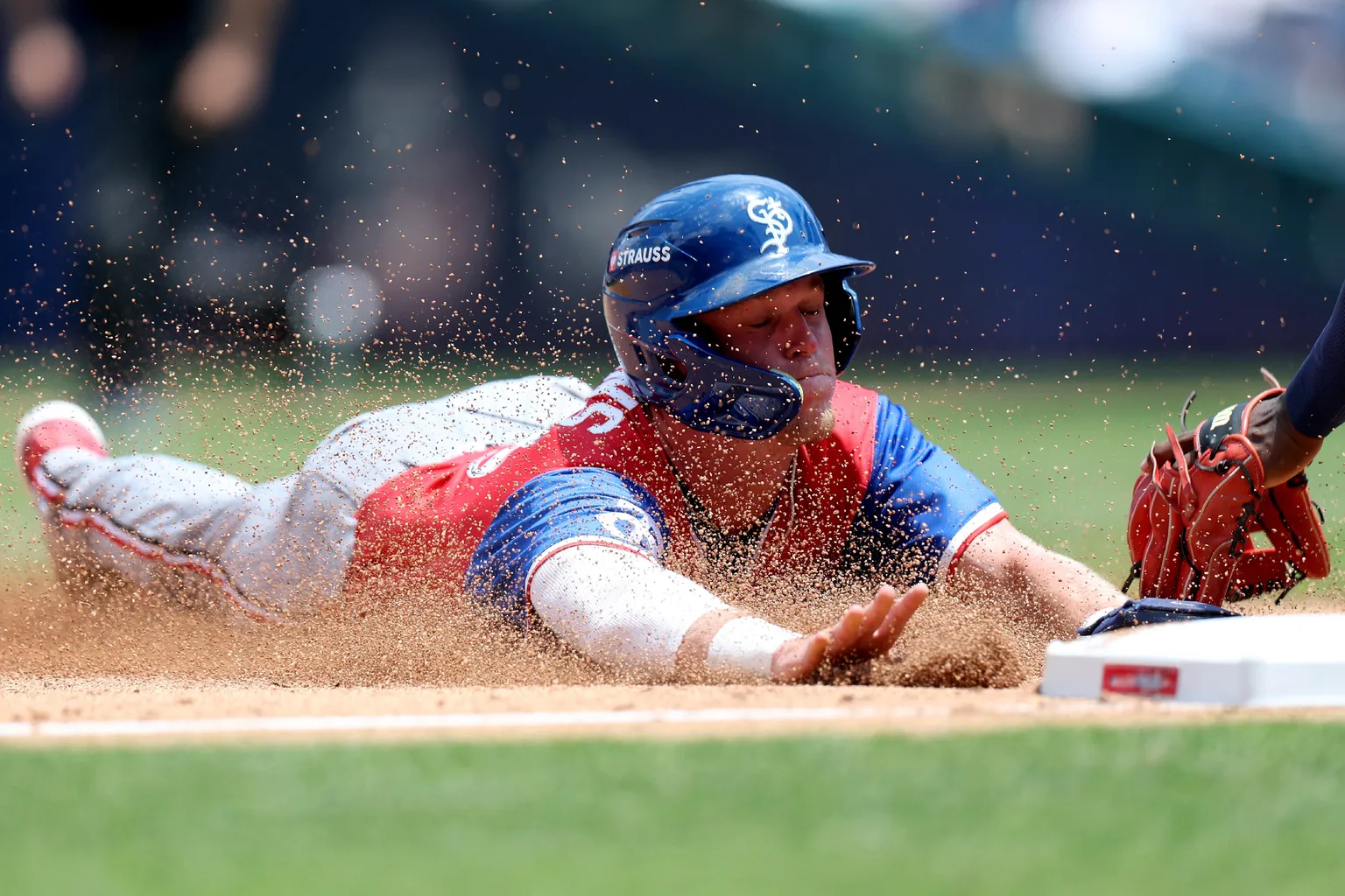 Archived image accompanying: Walker Jenkins Delivers First Hit in Twins Debut Despite Loss