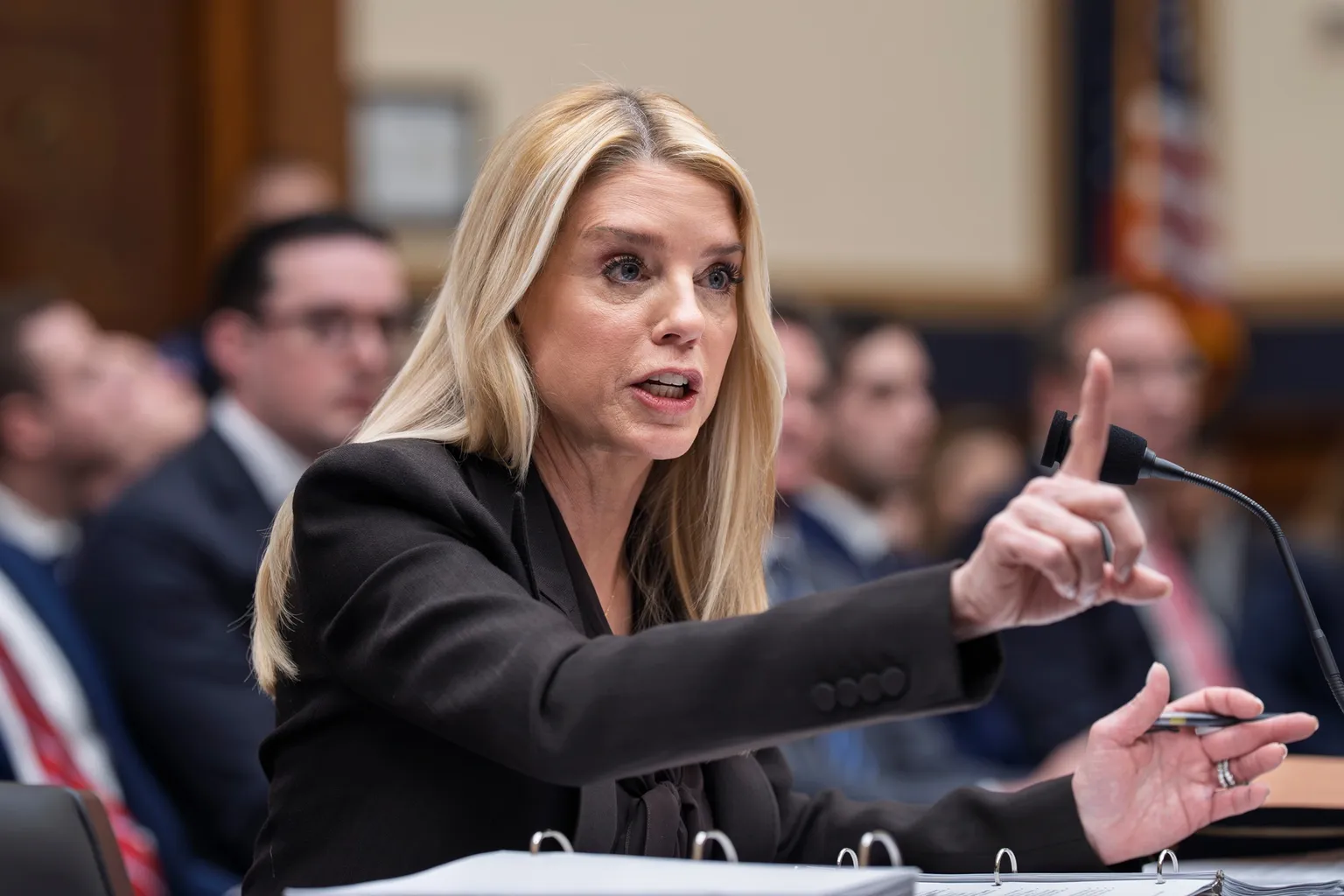 Archived image accompanying: House Oversight Holds Pam Bondi Subpoena Despite DOJ Saying She's Freed