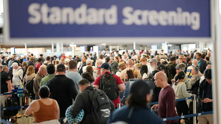 Archived image accompanying: TSA Warns U.S. Airports May Close Amid 40-Day DHS Funding Standoff