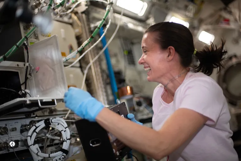 Archived image accompanying: Megan McArthur to Bring Ocean-to-Orbit Lessons Back to Scripps