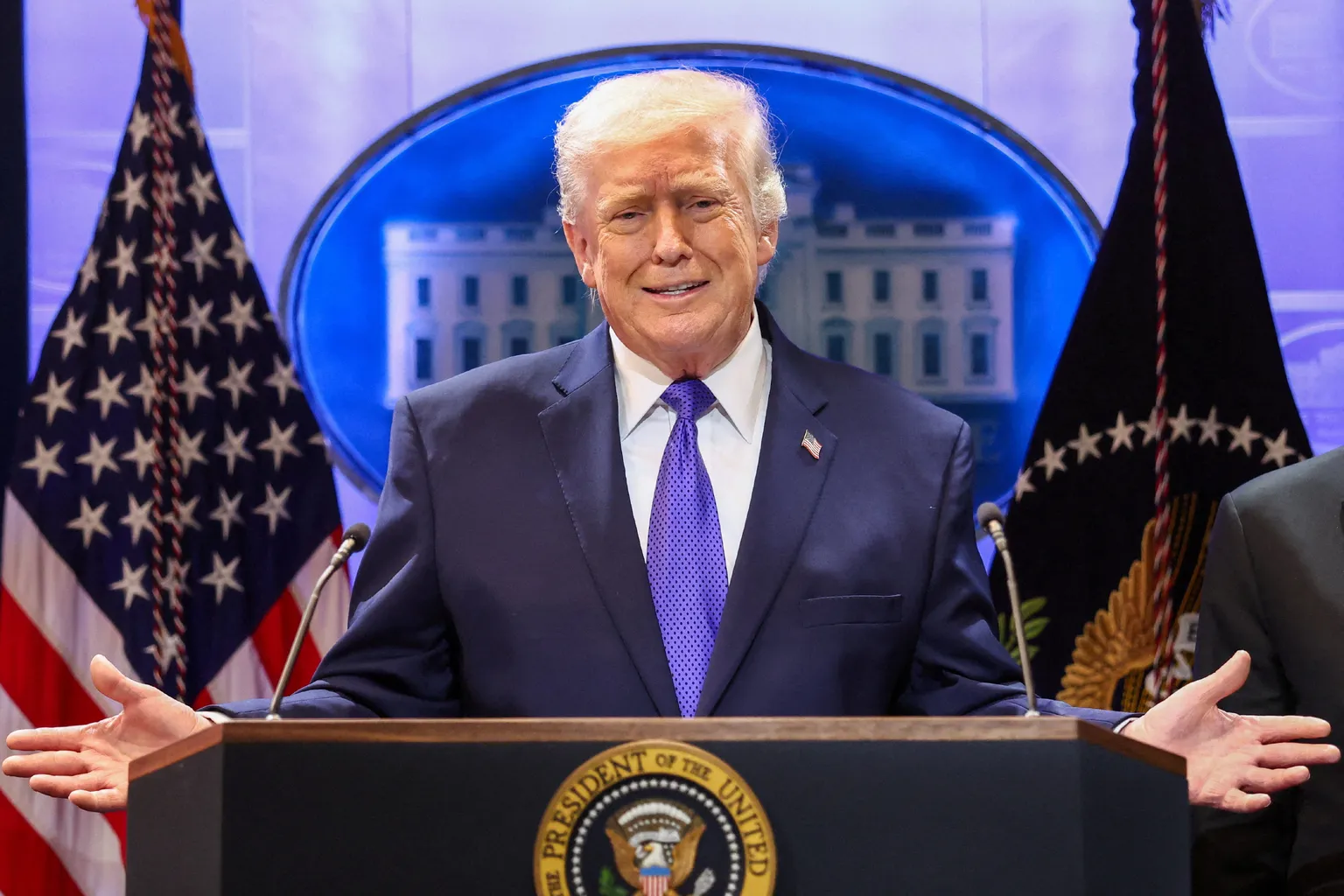 Archived image accompanying: Trump Delivers State of the Union Amid Tariff Rebuff and Immigration Standoff