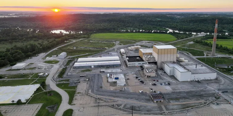 Archived image accompanying: $1.9 Billion U.S. Loan Pushes Iowa Nuclear Restart Forward