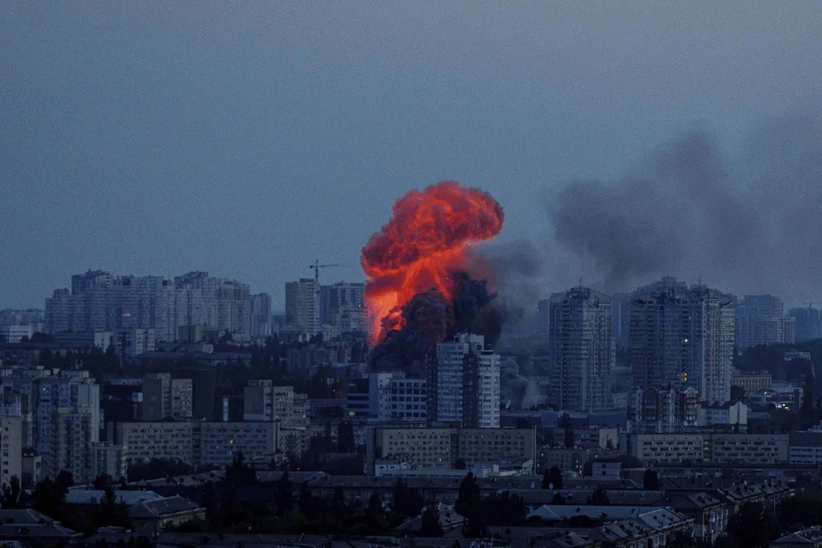 Archived image accompanying: Russia Launches Massive Missile and Drone Barrage on Kyiv, Killing 2 and Injuring 80+