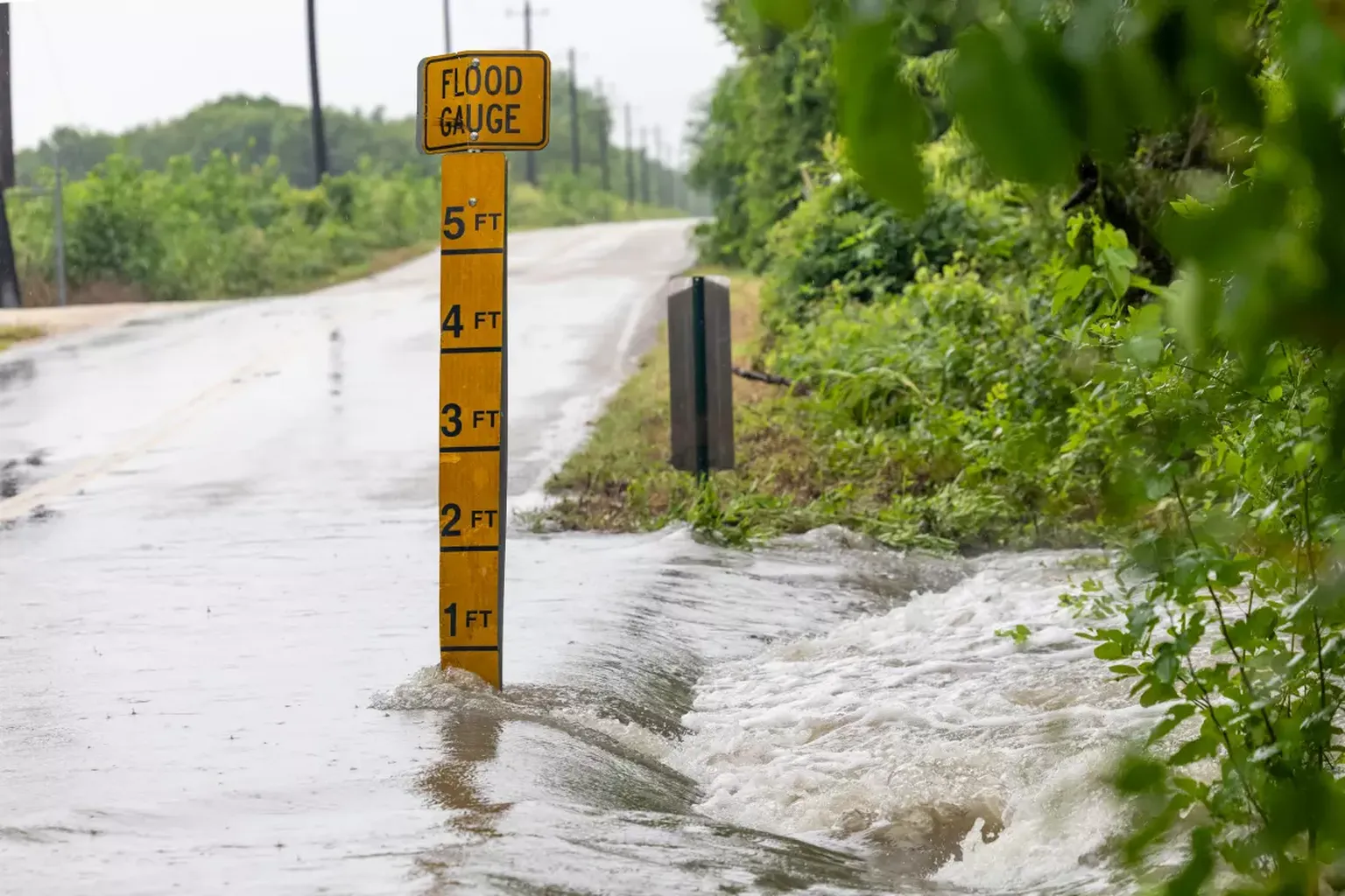 Archived image accompanying: Abbott Declares Disaster in 101 Texas Counties as Flooding Swamps Houston