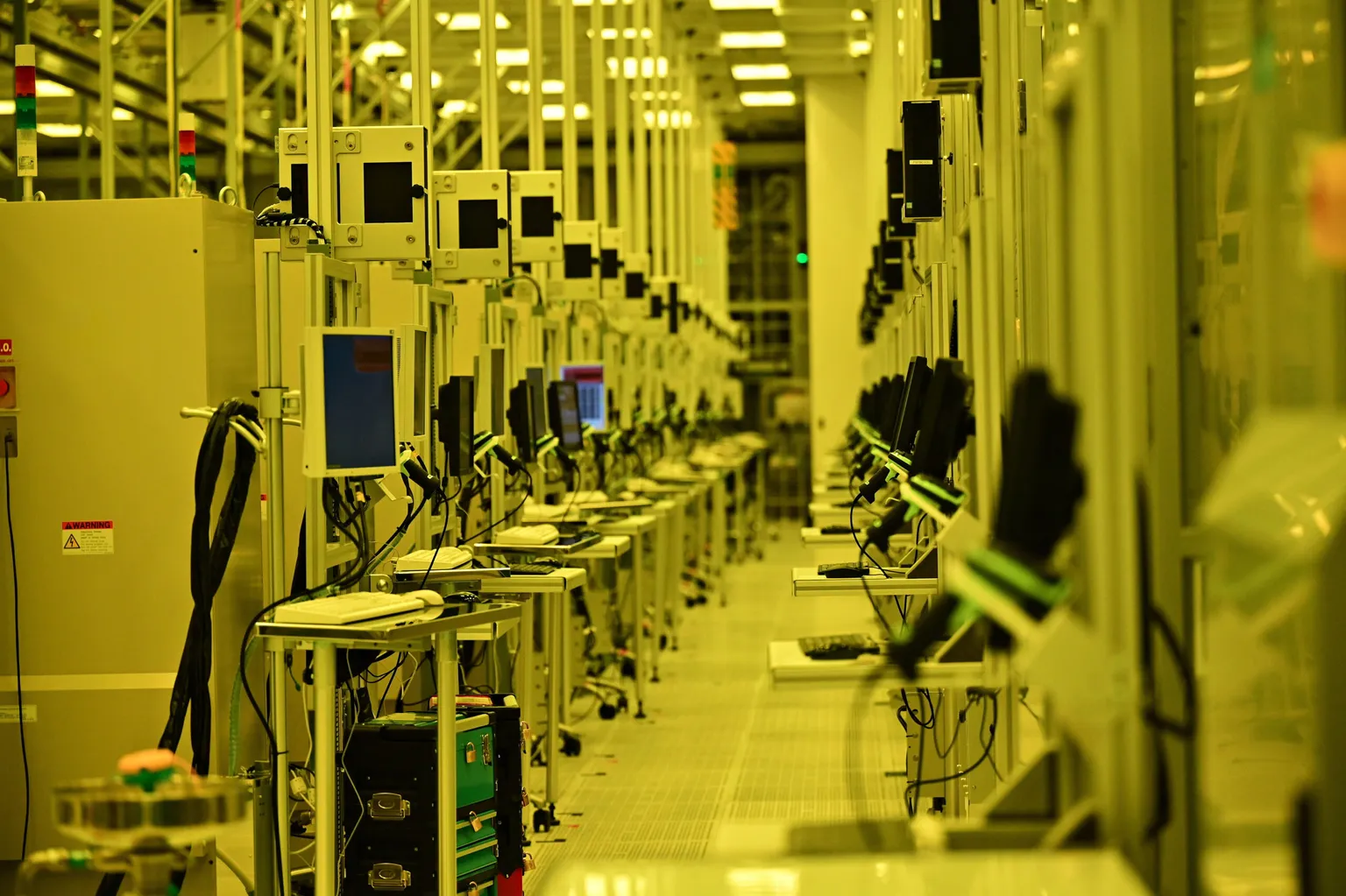 Archived image accompanying: Intel’s $20 Billion Stock Sale Draws $100 Billion in Orders