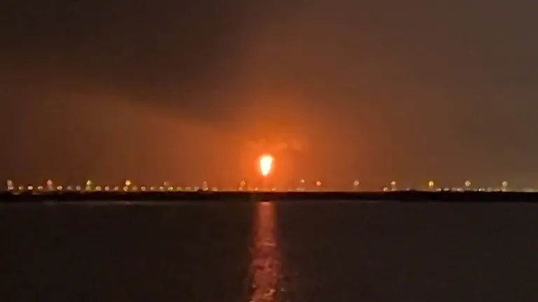 Archived image accompanying: Explosion at Qatar's Ras Laffan LNG Complex Kills 13, Injures 66 During Facility Restart