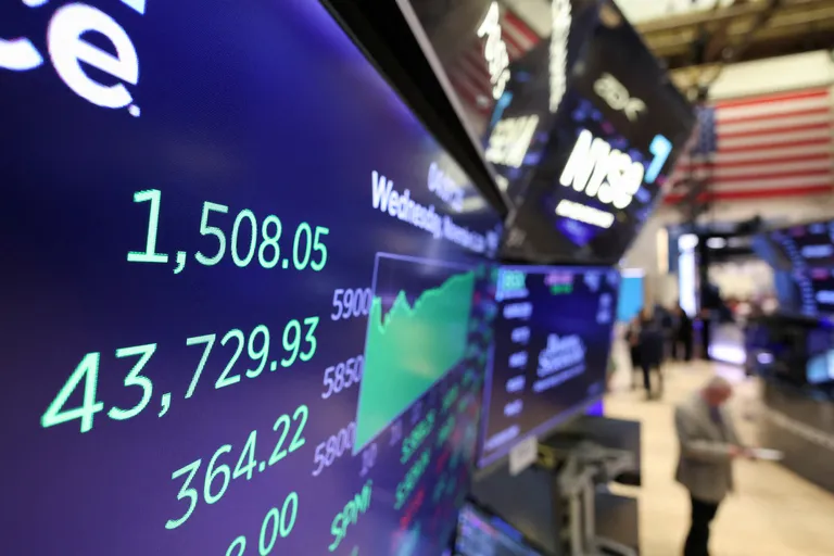 Archived image accompanying: Wall Street Shifts From Big Tech to Banks and Energy After Fed Rate Cut