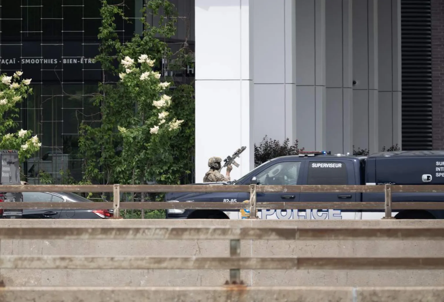 Archived image accompanying: Gunman Kills Officer and Civilian in Montreal Jewish Neighbourhood
