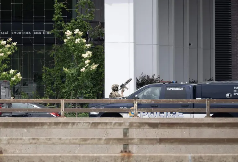 Archived image accompanying: Gunman Kills Officer and Civilian in Montreal Jewish Neighbourhood
