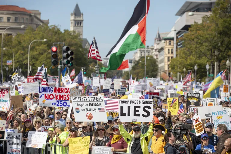 Archived image accompanying: No Kings Protesters Stage Largest U.S. Demonstration Against Trump Yet