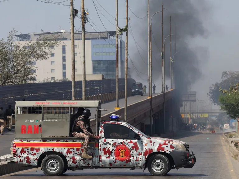 Archived image accompanying: Pro-Iran Protesters Storm U.S. Consulate in Karachi, Killing 10 Amid Unrest