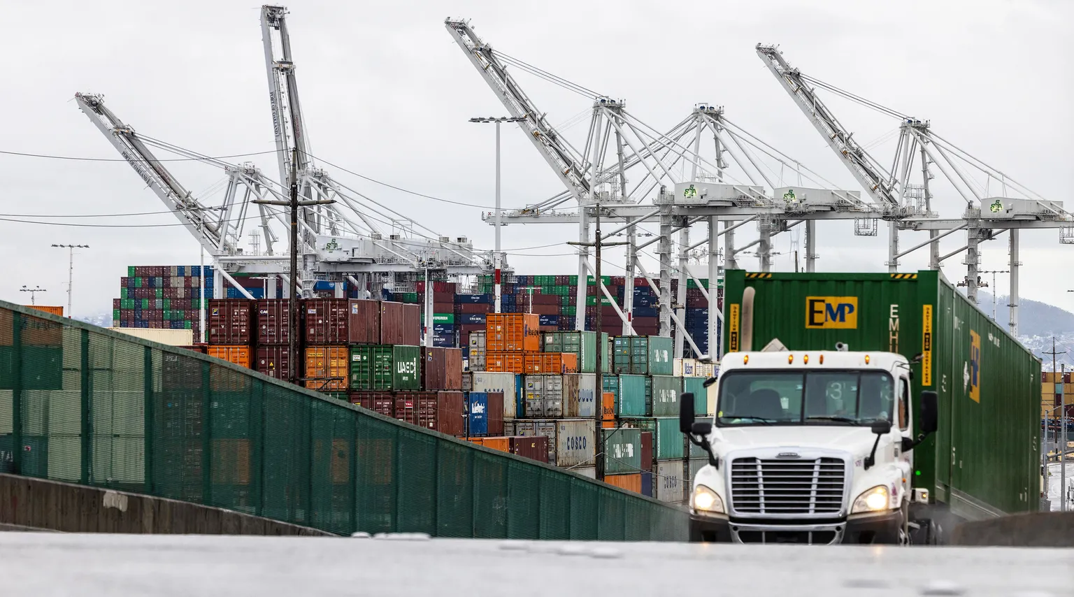 Archived image accompanying: Trump’s New Global Tariffs Test Legal Limits and Trade Ties