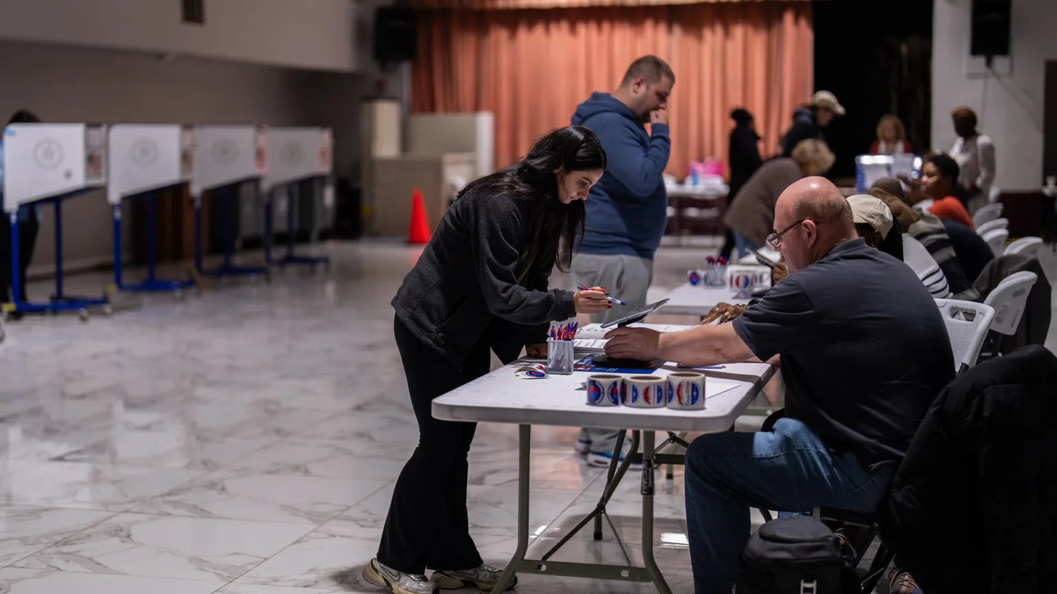 Archived image accompanying: Supreme Court Blocks NY Map Redraw, Preserves GOP Seat in Staten Island