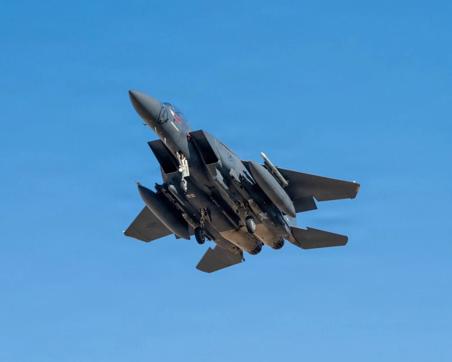 Archived image accompanying: Iran’s Revolutionary Guard Shoots Down US F-15E; Rescue Mission Underway