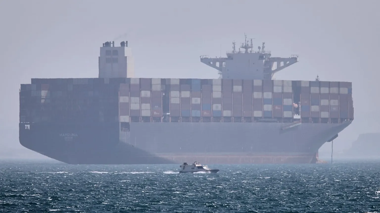 Archived image accompanying: Unauthorized Personnel Seize Honduras-Flagged Ship Near UAE, Raising Strait Tensions