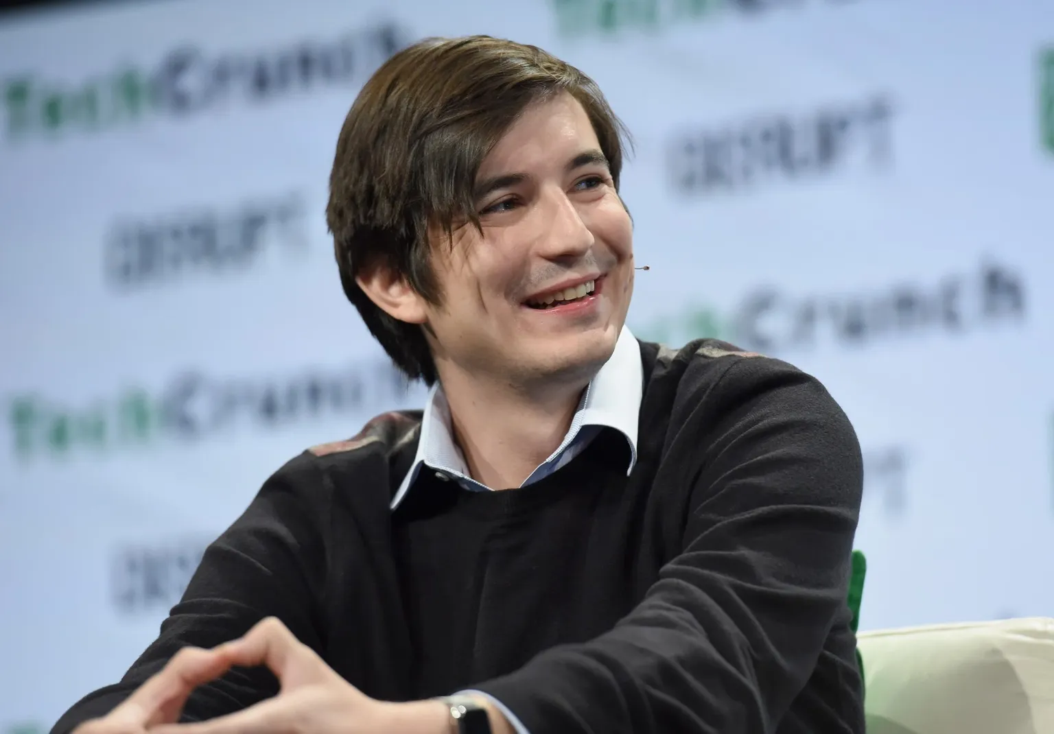 Archived image accompanying: Robinhood Cuts 290 Jobs While Posting Record Trading Volumes — and Won't Blame AI