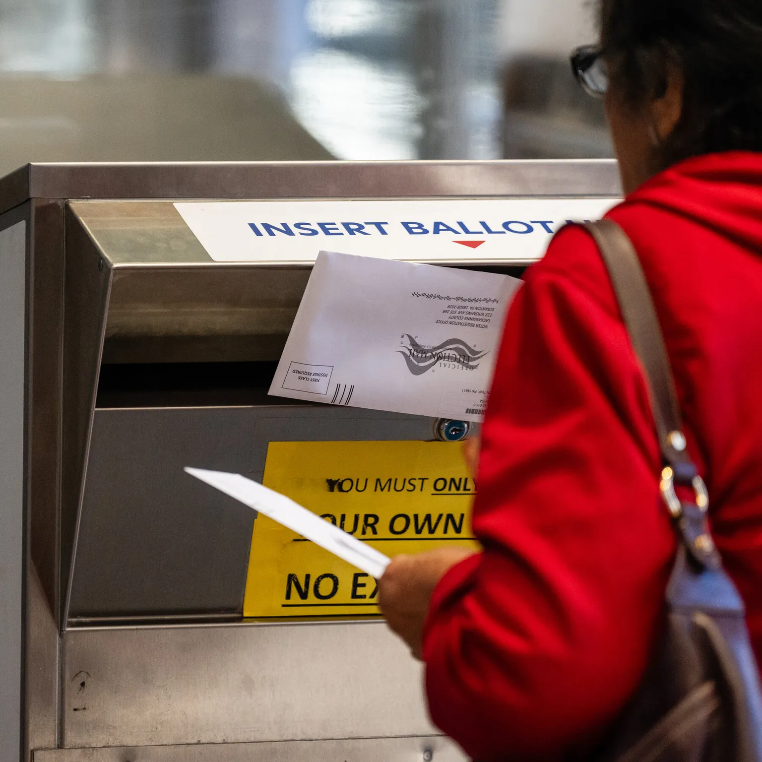 Archived image accompanying: Supreme Court Hears Case on Counting Mail Ballots Postmarked by Election Day
